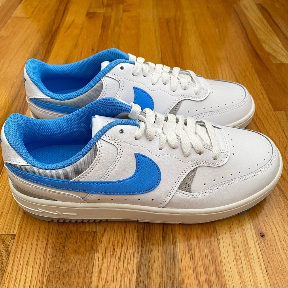 Nike Gamma Force Women’s Sneakers